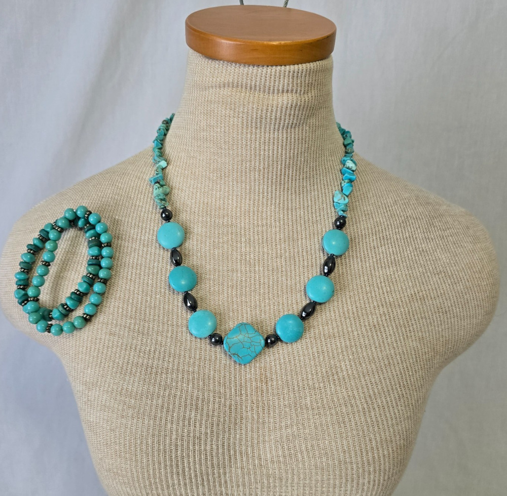 Turquoise Jewelry Set 20" Necklace and 2 Bracelets